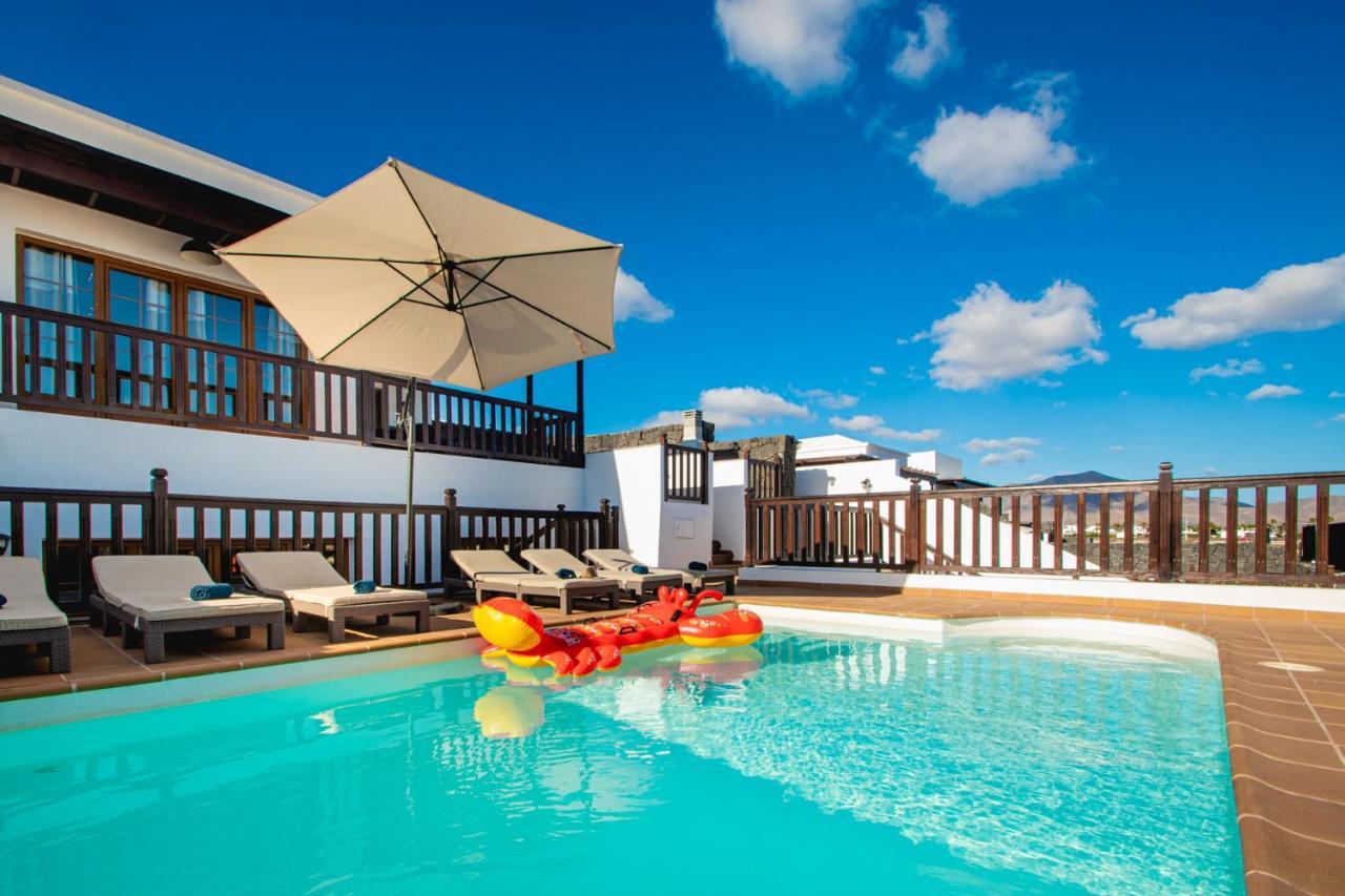 Villa Vista Rey - 6 Bedroom - Heated Pool - Amazing Views - Pool Table - Vista Lobos - Playa Blanca Exterior foto